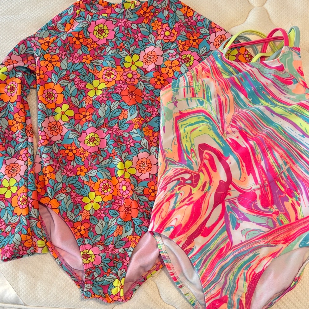 2 Girls Sz 6 swimsuits